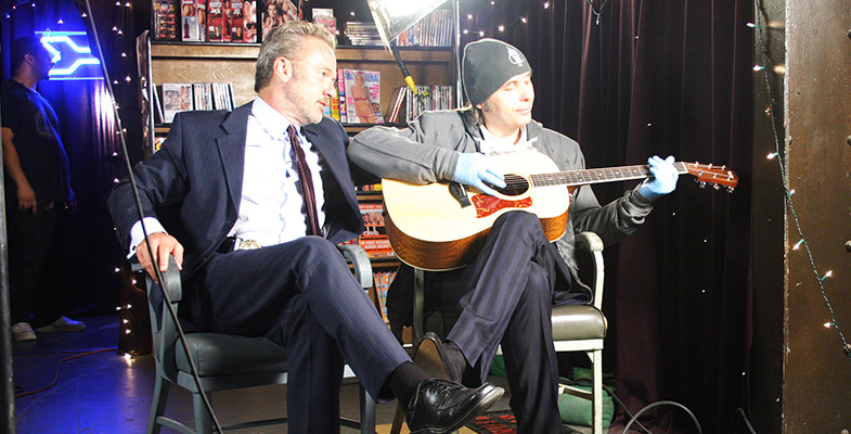 Mark Thompson and Dwight Yoakam on the set of 2:13