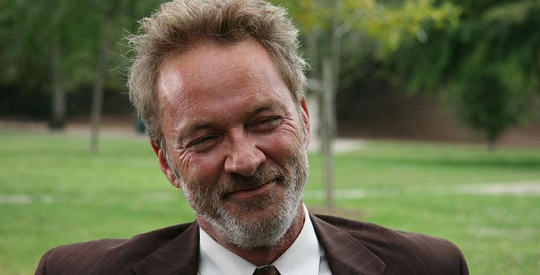 Between 2:13 scenes on location w/ Mark Thompson